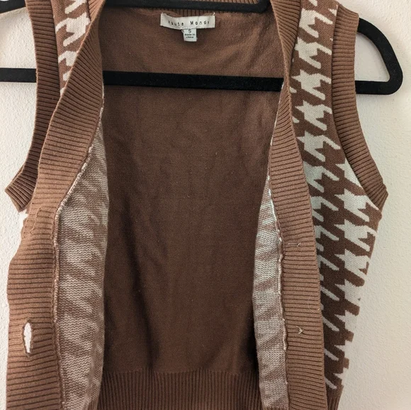 Haute Monde Brown and White Houndstooth Crop Top - Picture 7 of 7